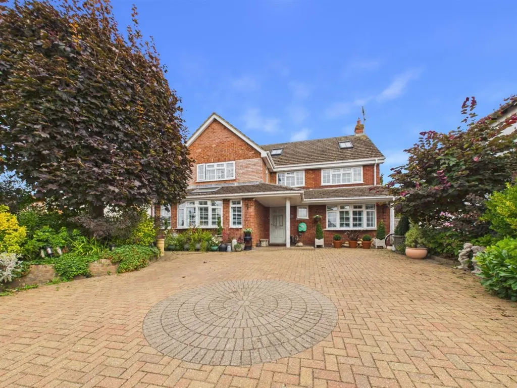7 bed house for sale, Lower Street, Quainton