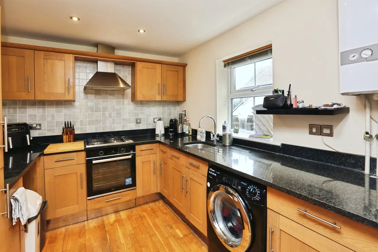 The Avenue, Fareham, photo 2