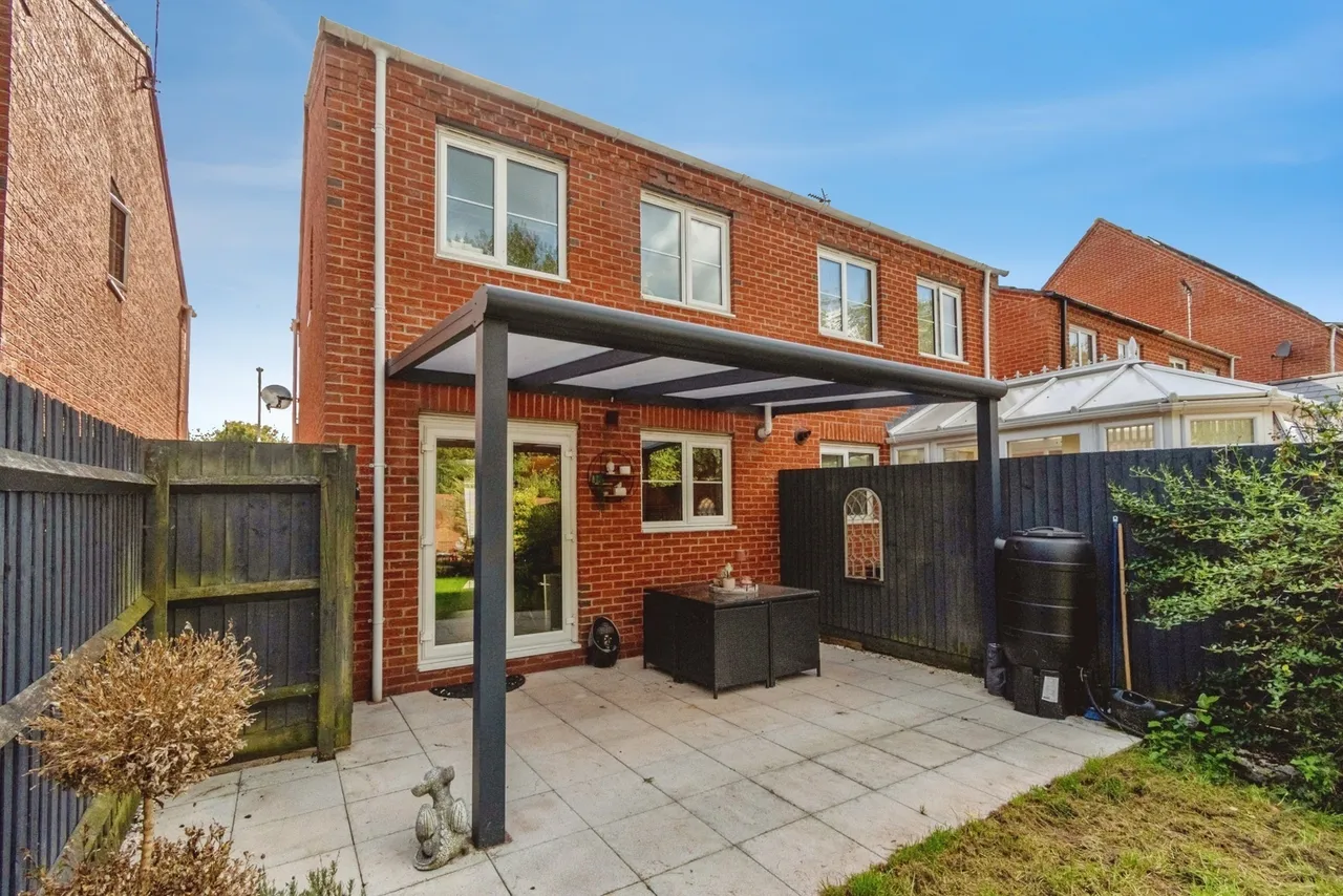 Deans Gate, Willenhall, WV13, photo 20