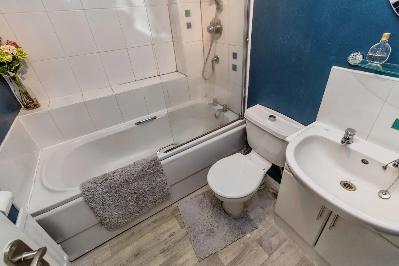Deans Gate, Willenhall, WV13, photo 10