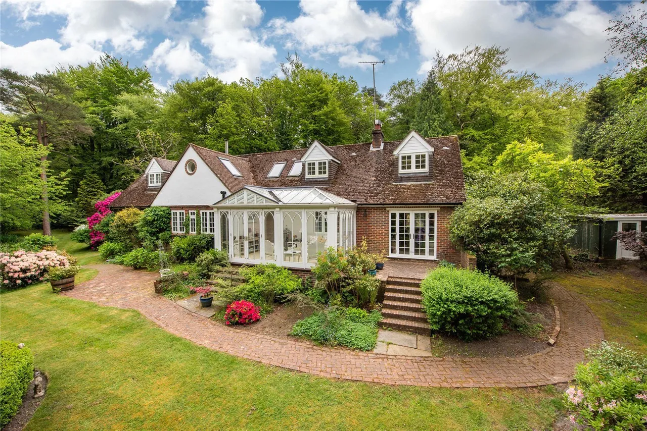 Sheephouse Lane, Abinger Common, RH5, photo 22