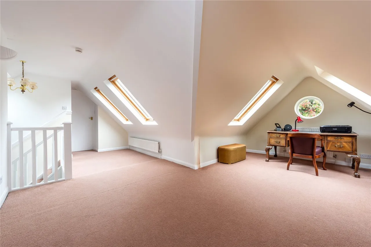 Sheephouse Lane, Abinger Common, RH5, photo 10