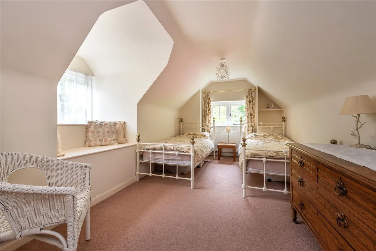 Sheephouse Lane, Abinger Common, RH5, photo 19