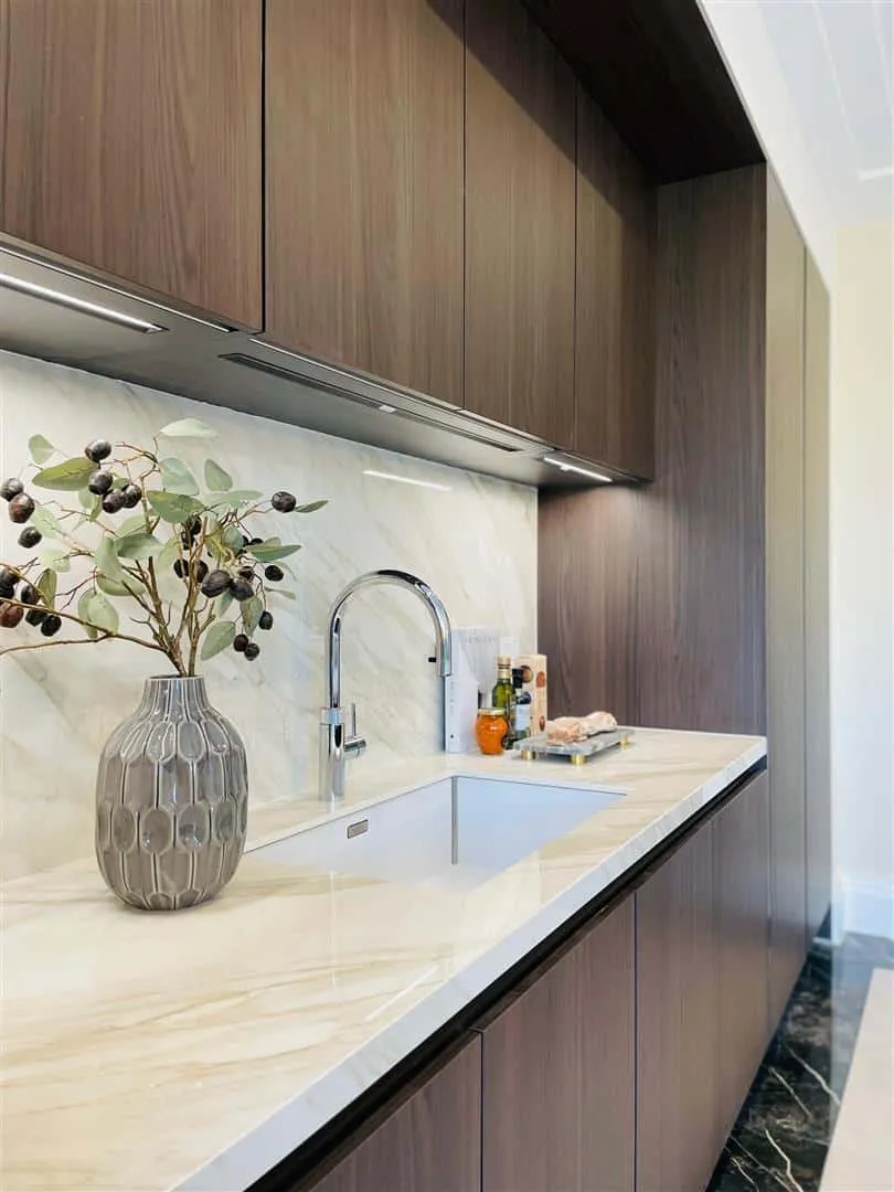 Tamara Court, Stradbroke Drive, Chigwell, photo 10