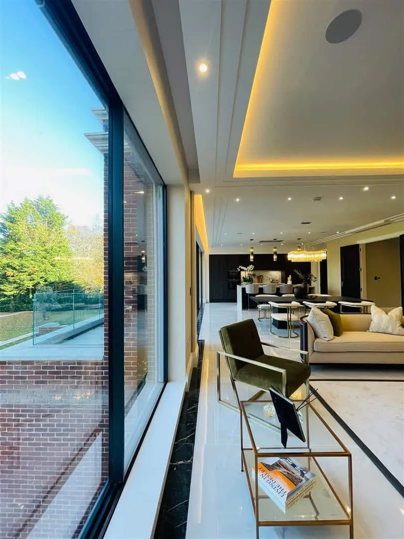 Tamara Court, Stradbroke Drive, Chigwell, photo 9