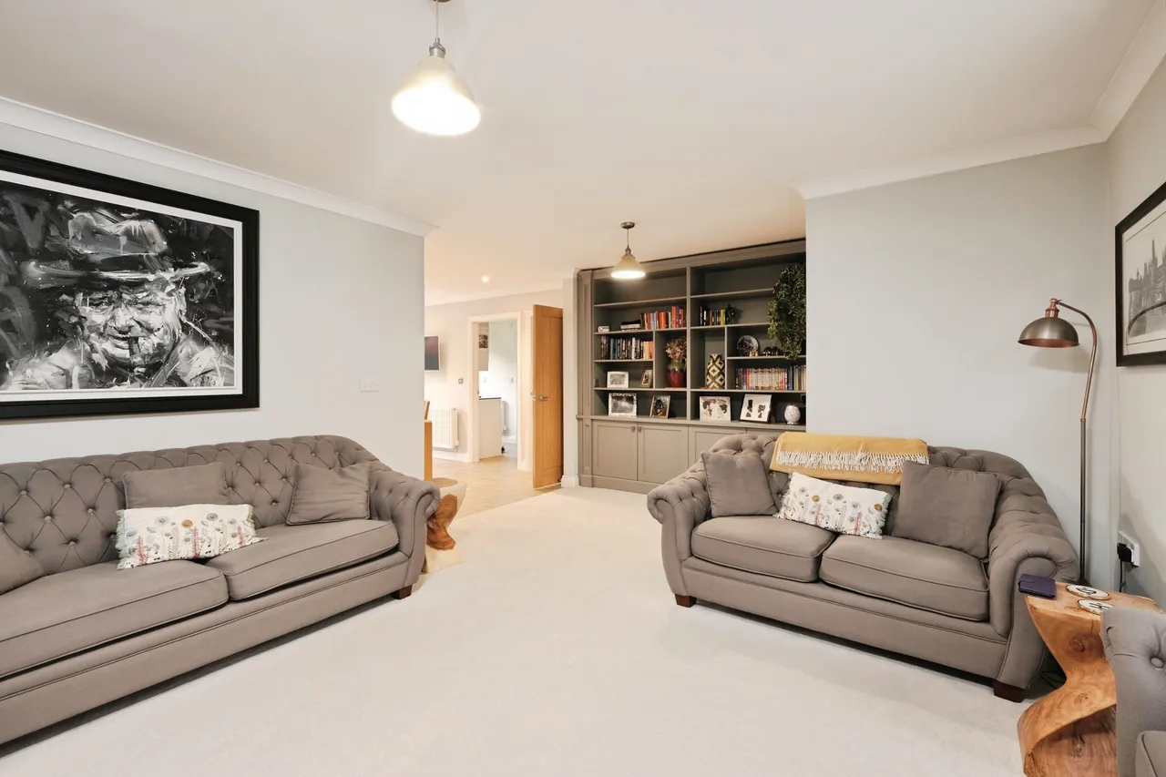 Parhelion Close, Kingsland, HR6, photo 6