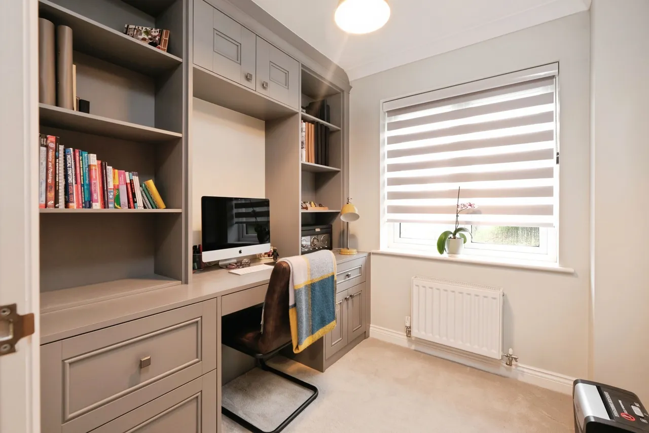 Parhelion Close, Kingsland, HR6, photo 8