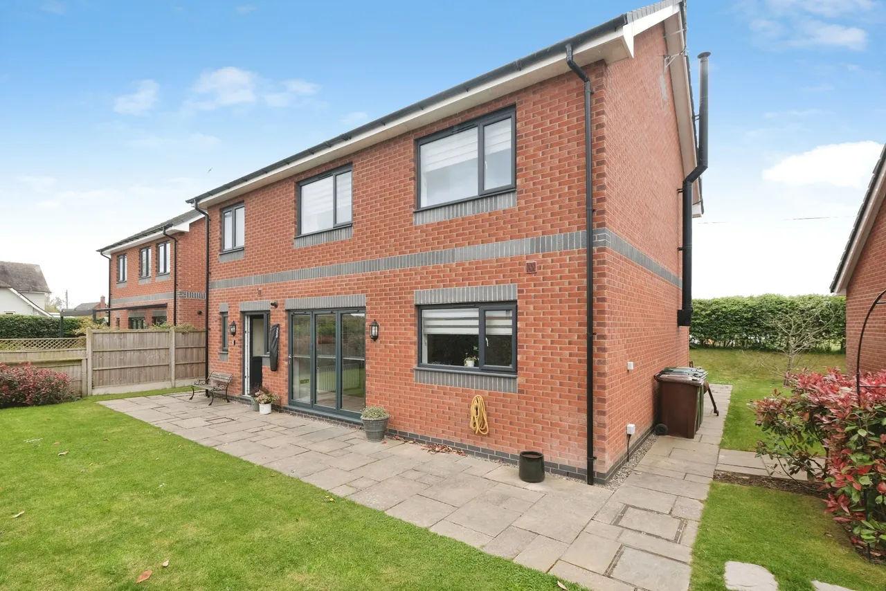 Parhelion Close, Kingsland, HR6, photo 20