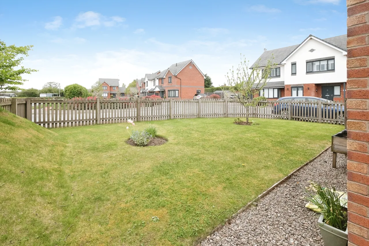 Parhelion Close, Kingsland, HR6, photo 22