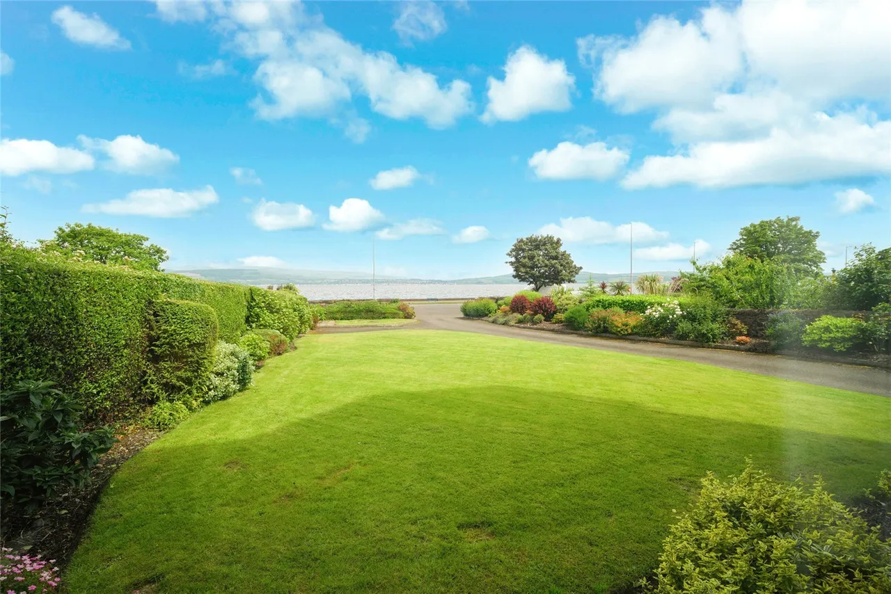 Esplanade, Greenock, Inverclyde, PA16, photo 5
