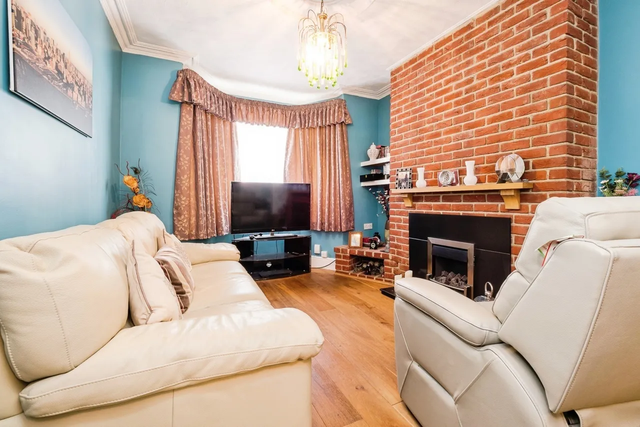 Eustace Road, East Ham, London, E6, photo 9