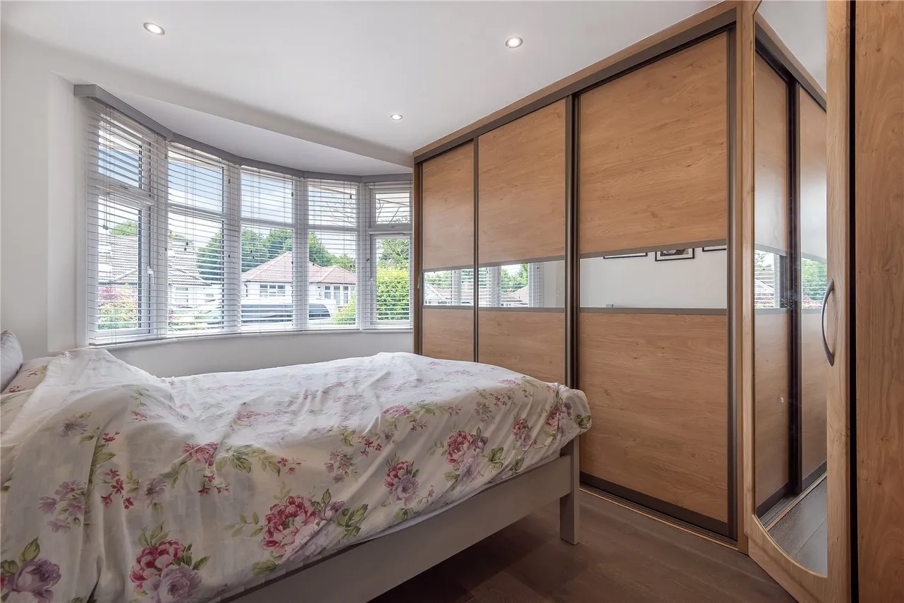Woodford Crescent, Pinner, HA5, photo 8