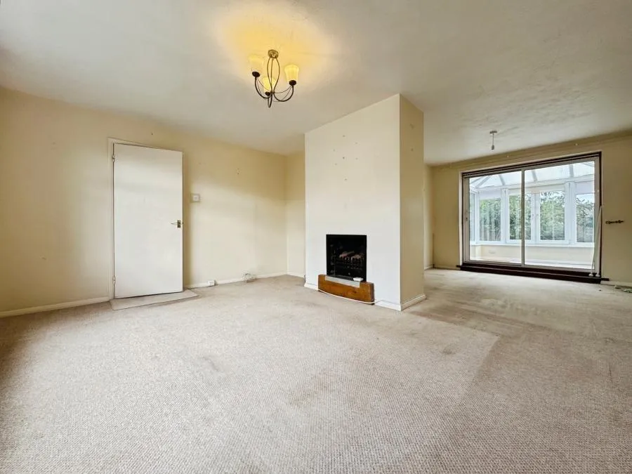 Churchill Close, Flackwell Heath, HP10, photo 4