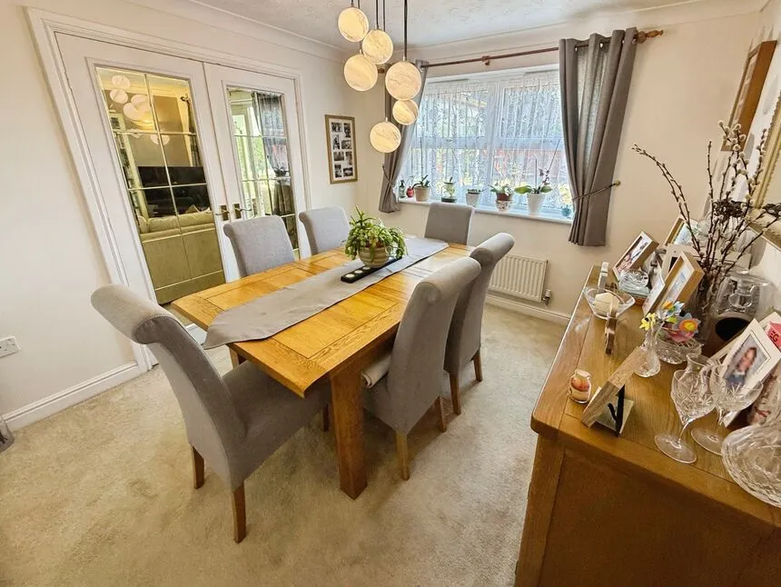 Beechcroft Close, South Hykeham, Lincolnshire, LN6, photo 3