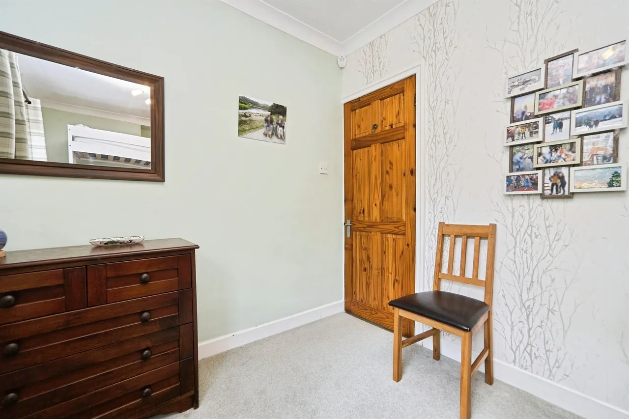 Hill Top Road, Hainworth, BD21, photo 13