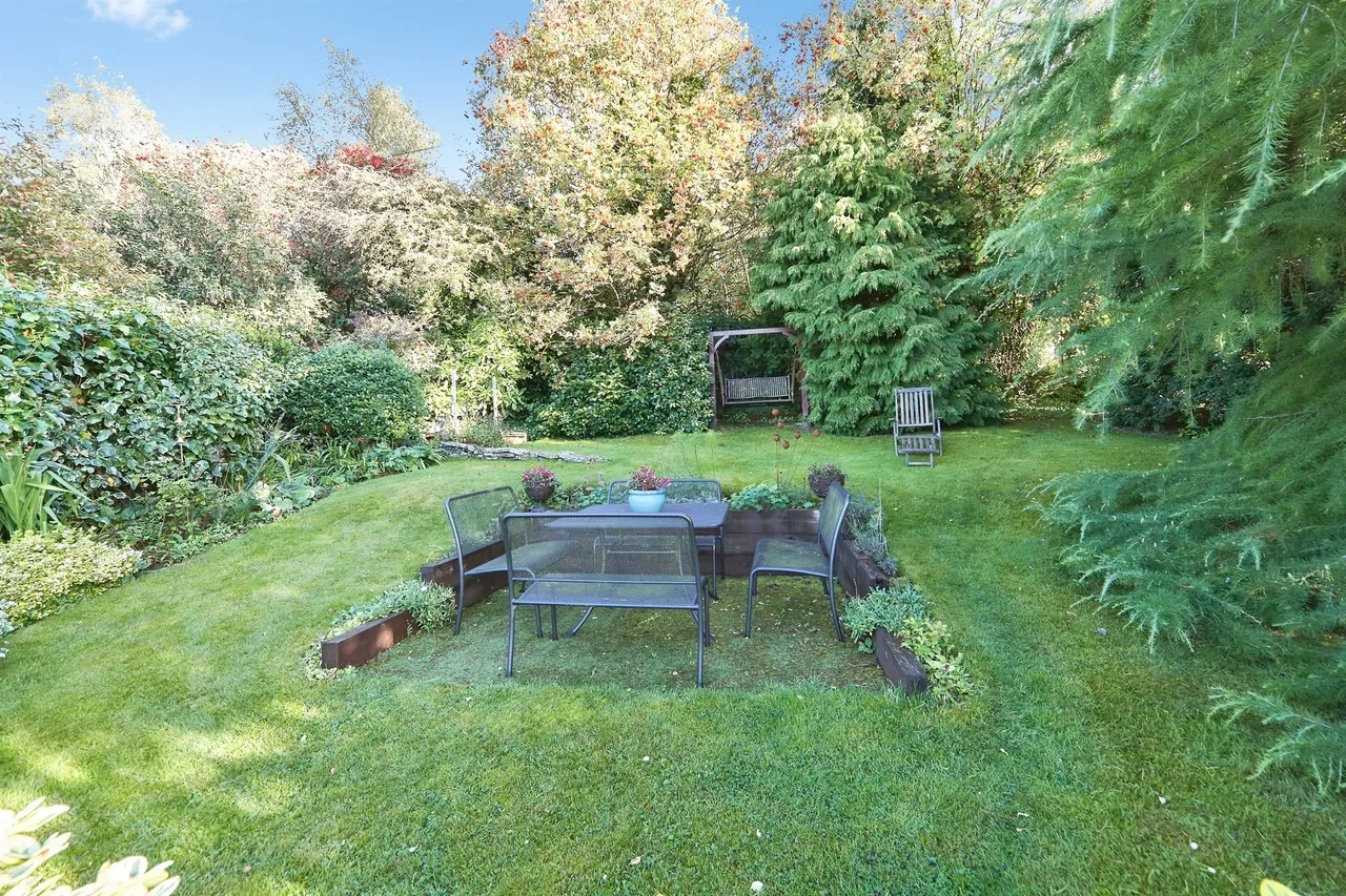 Hill Top Road, Hainworth, BD21, photo 22