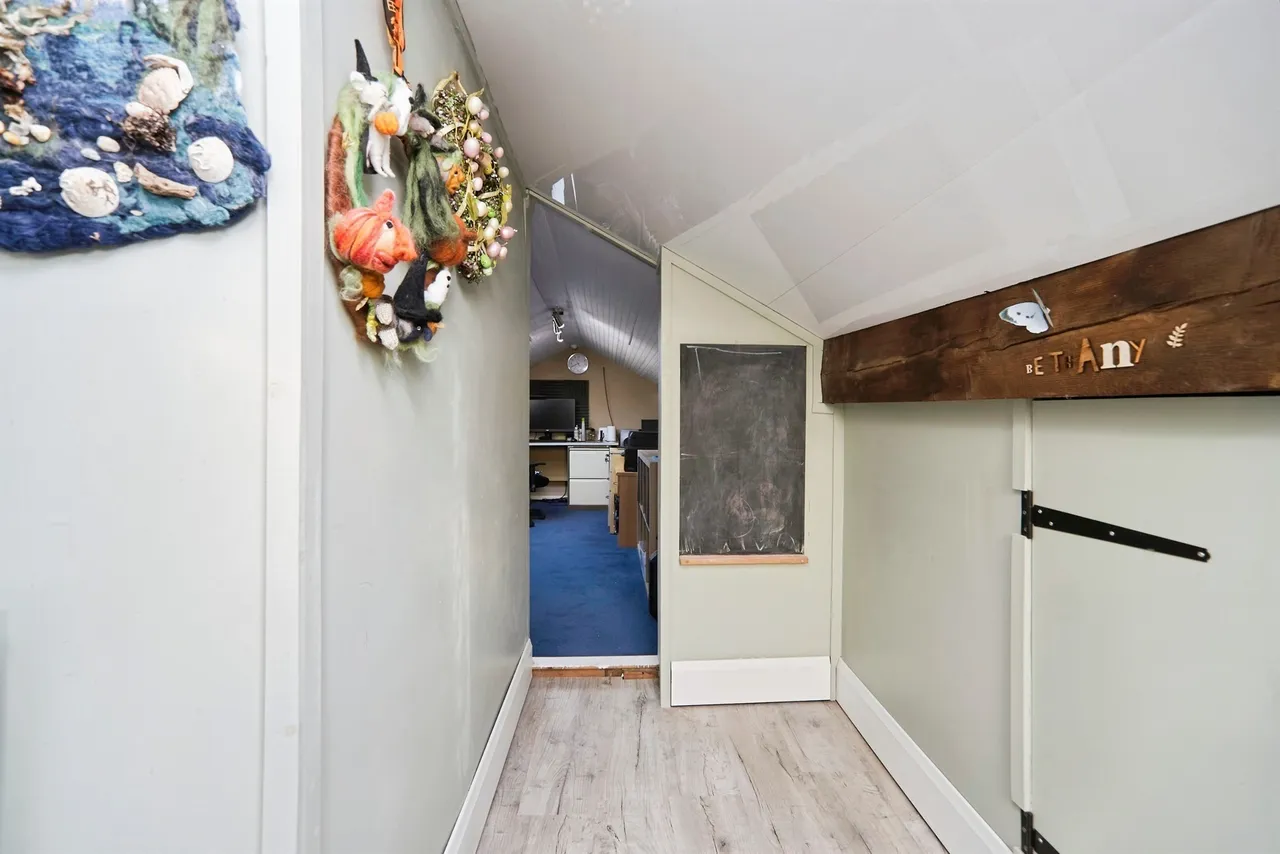 Hill Top Road, Hainworth, BD21, photo 15