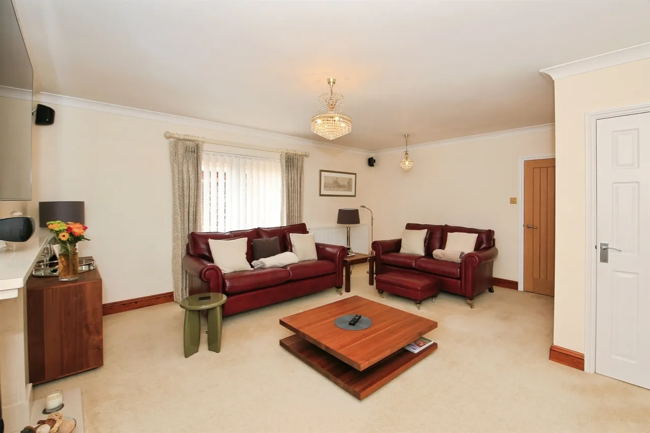 Middle Street, Farcet, PE7, photo 7