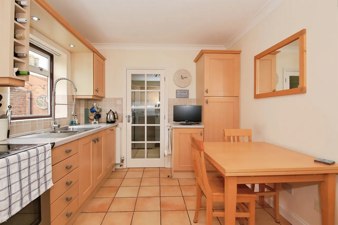Middle Street, Farcet, PE7, photo 4
