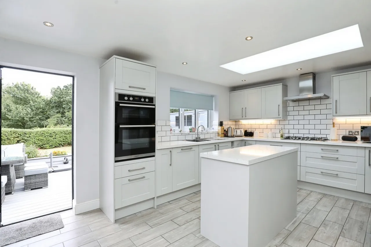 Keepers Lane, Weaverham, Northwich, Cheshire, CW8, photo 13