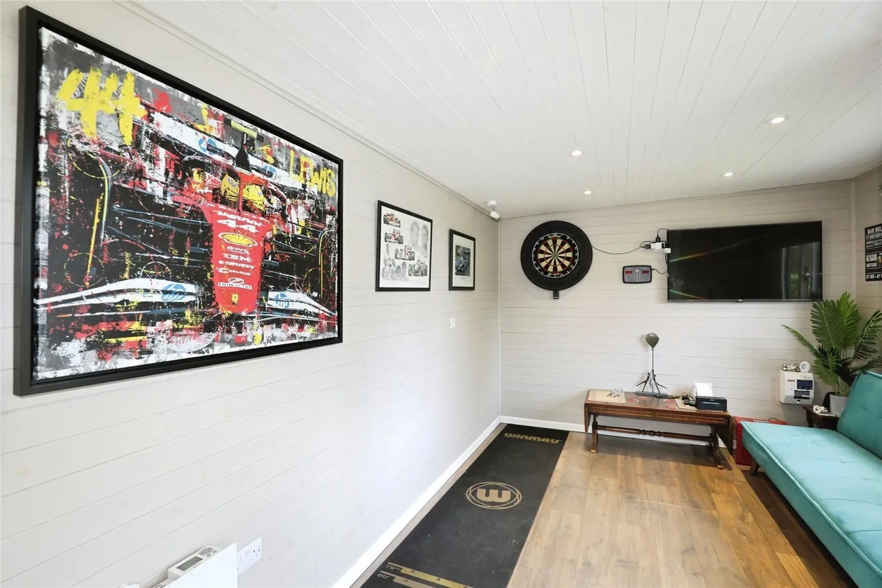 Keepers Lane, Weaverham, Northwich, Cheshire, CW8, photo 29