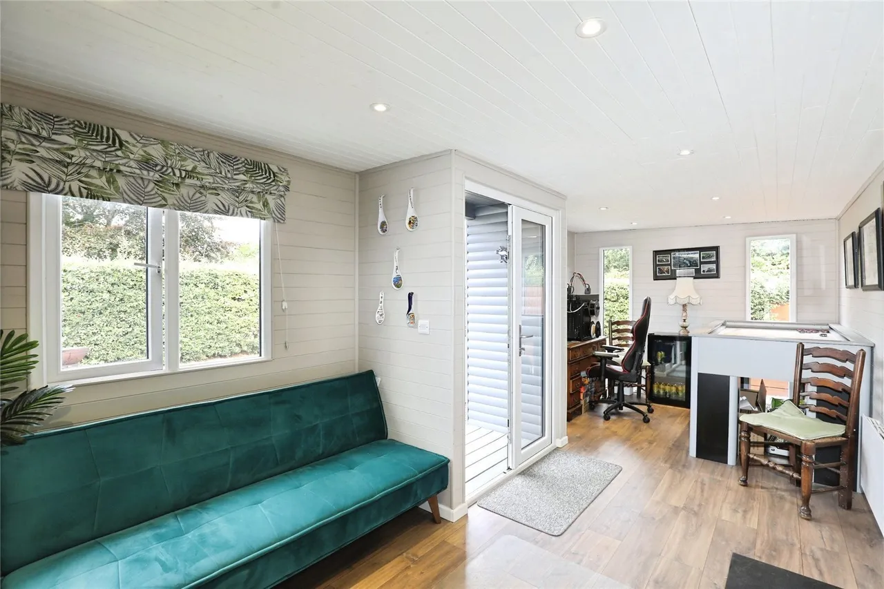 Keepers Lane, Weaverham, Northwich, Cheshire, CW8, photo 28