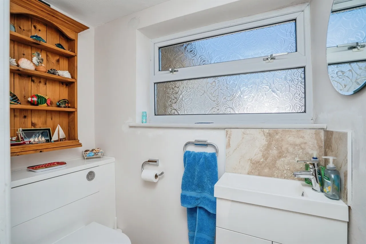 Eglantine Walk, Waterlooville, PO8, photo 11