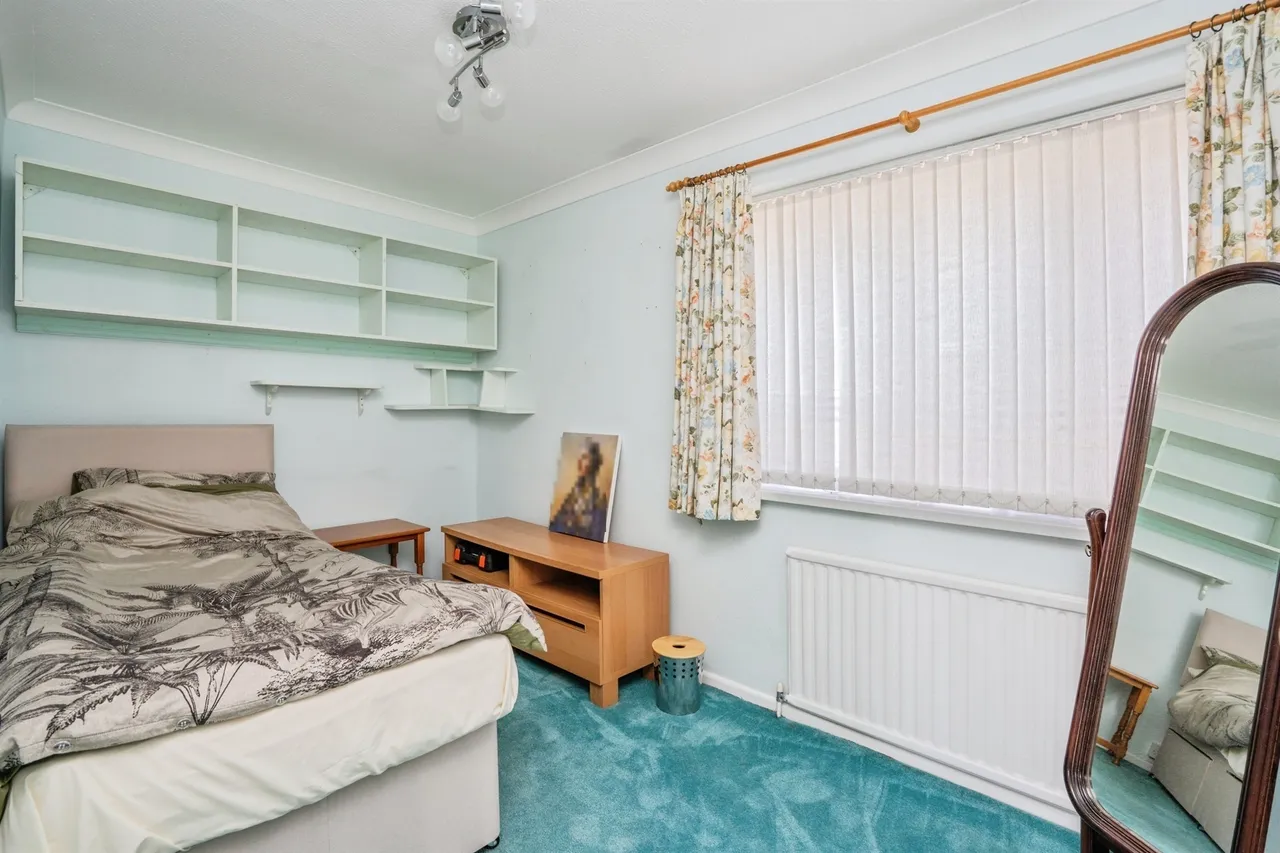 Eglantine Walk, Waterlooville, PO8, photo 14