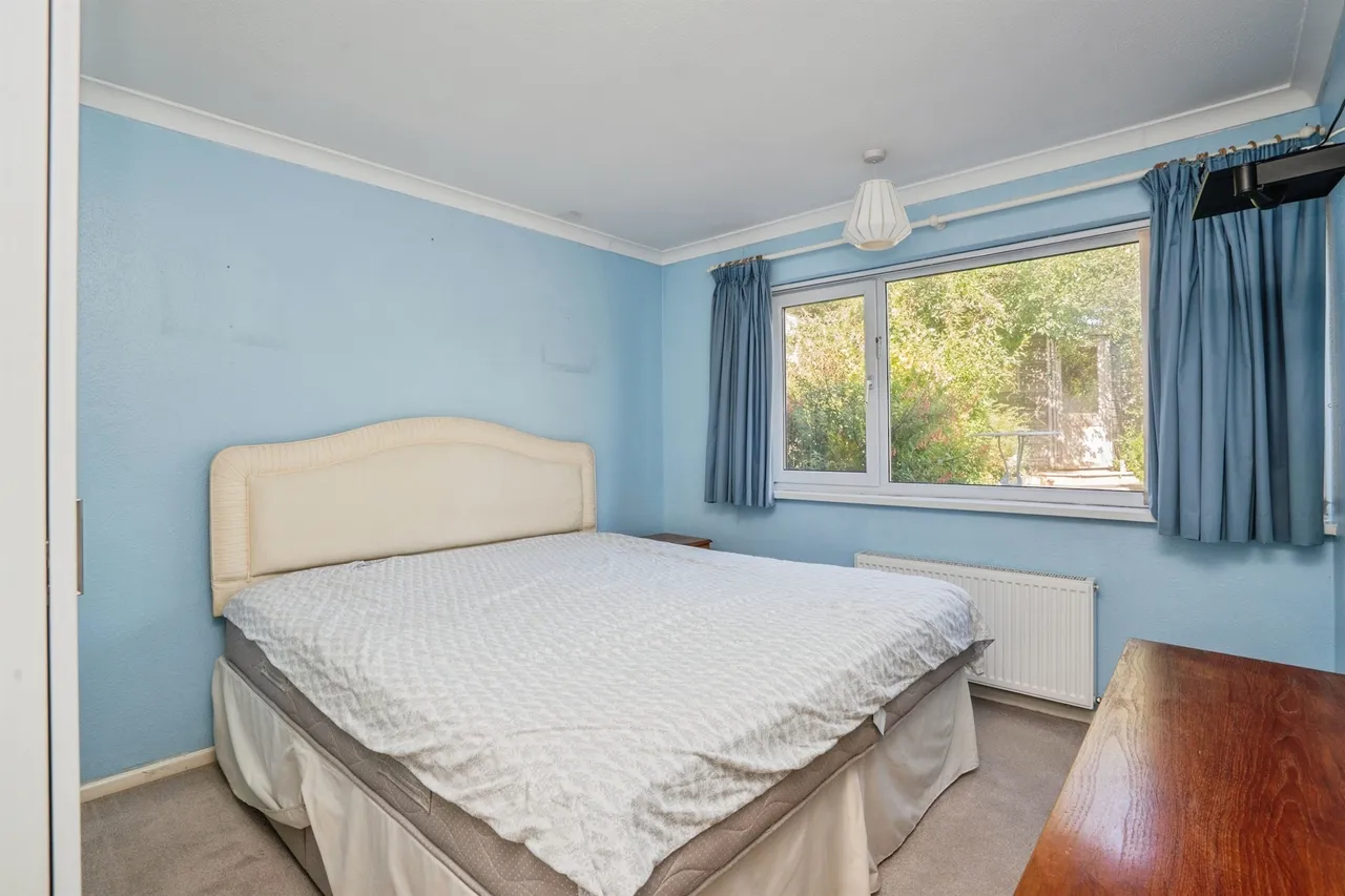 Eglantine Walk, Waterlooville, PO8, photo 13