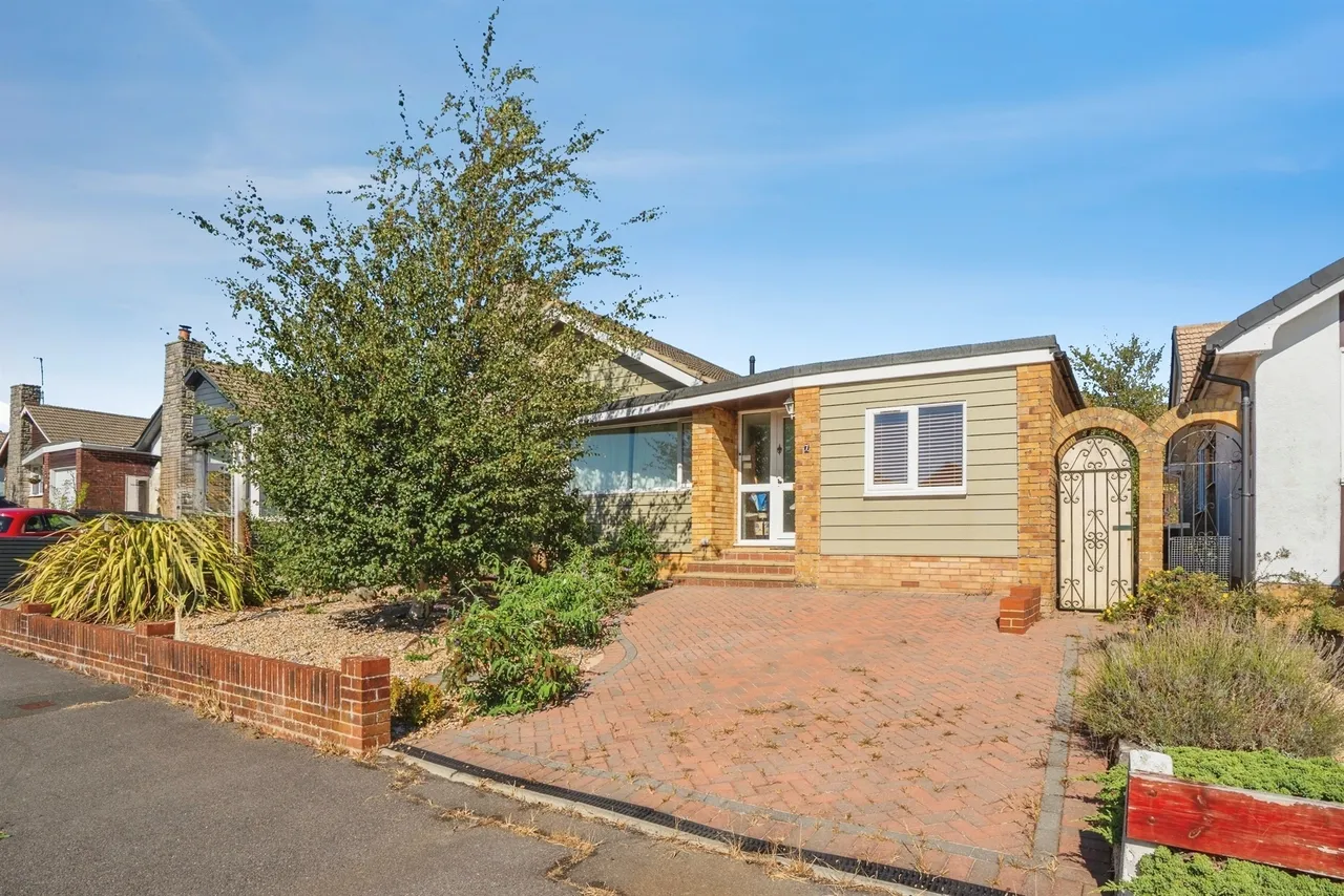 4 bed house for sale, Eglantine Walk, Waterlooville, PO8