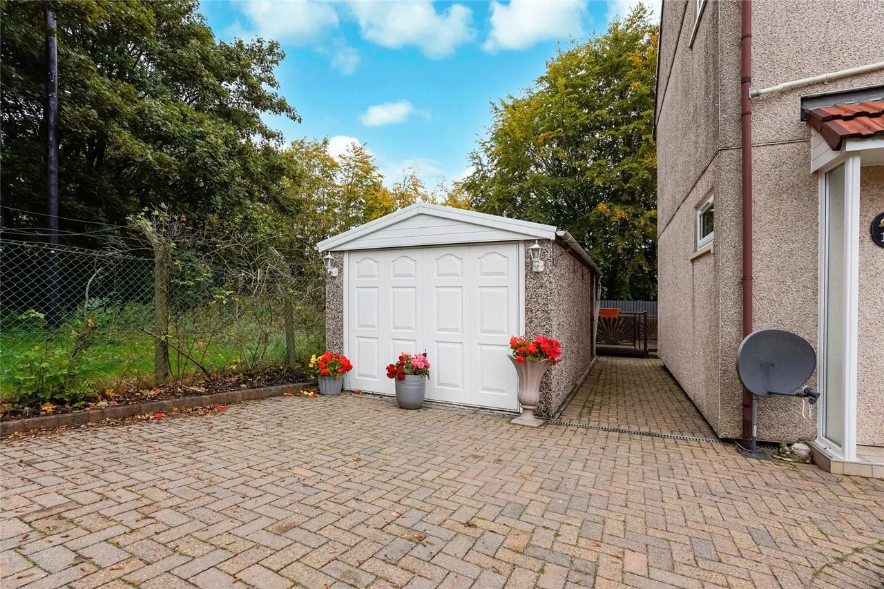 Murray Crescent, Maddiston, FK2, photo 20