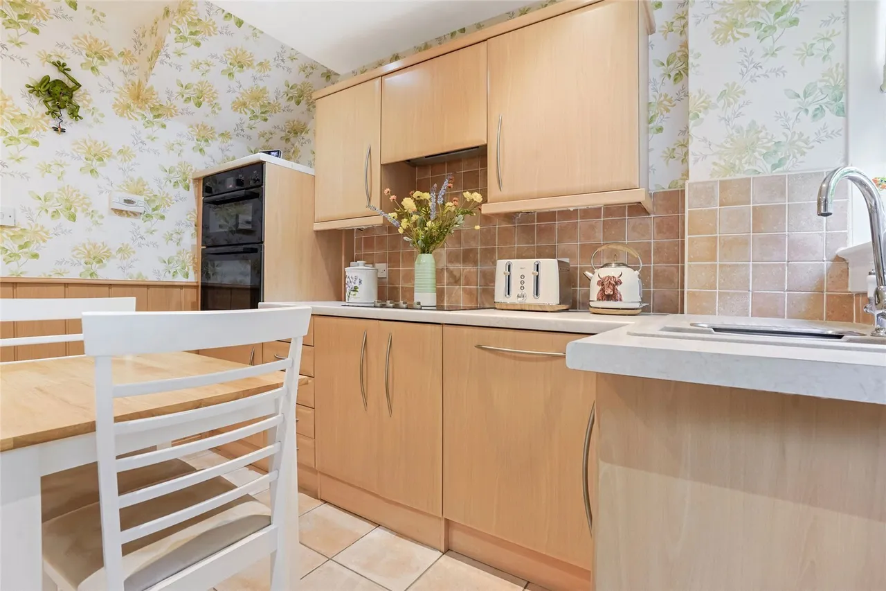 Murray Crescent, Maddiston, FK2, photo 10