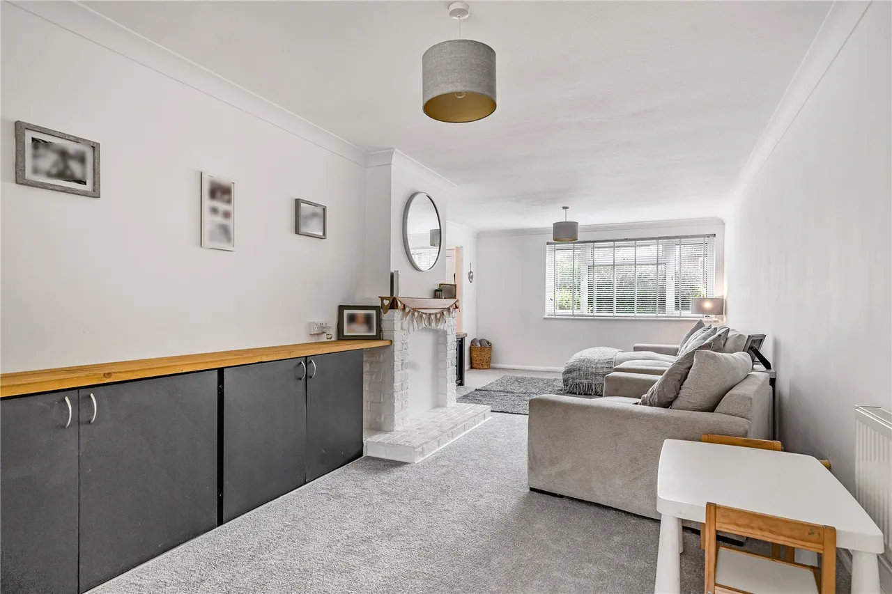 Mortimer Close, Hartley Wintney, Hook, RG27 8EL, photo 9