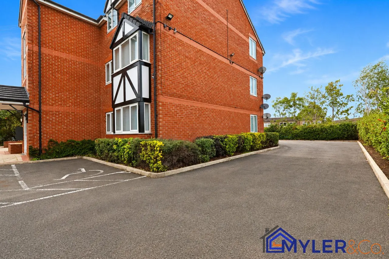 Hough Green Road, Widnes, photo 13