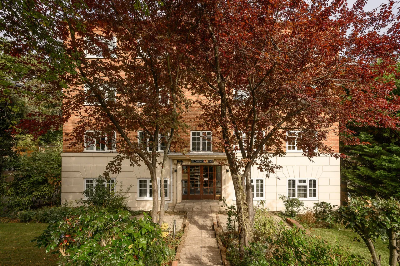 1 bed flat for sale, Sunnyside, Wimbledon Common, SW19
