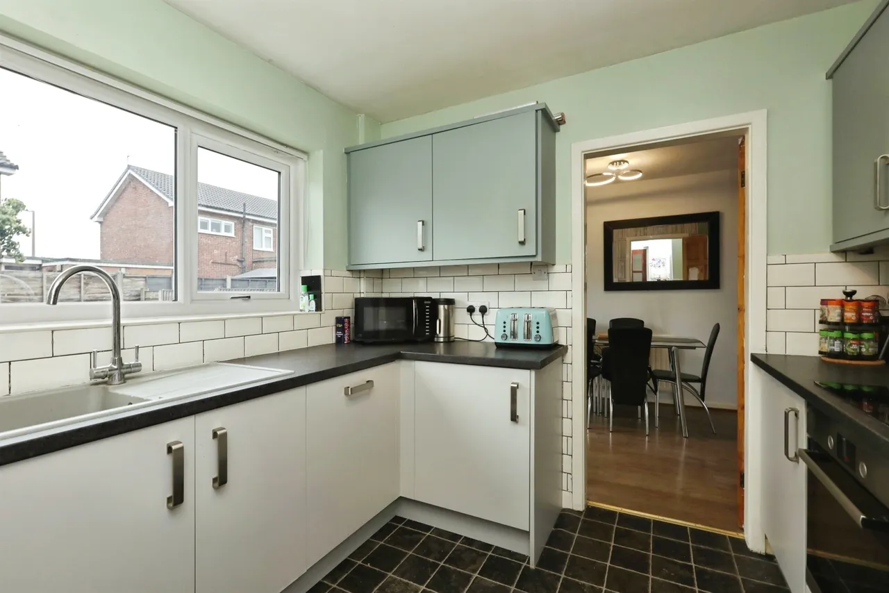 Braemar Road, Dunscroft, DN7, photo 4