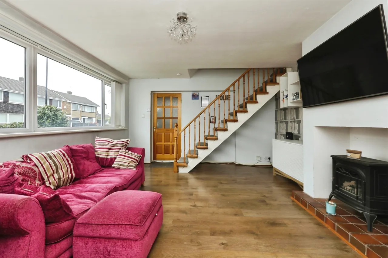 Braemar Road, Dunscroft, DN7, photo 3