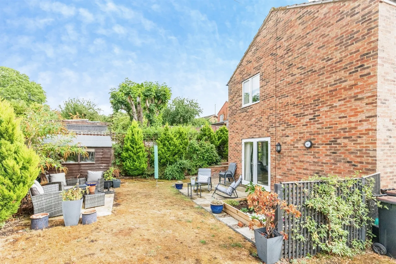 Denford Road, Ringstead, NN14, photo 15