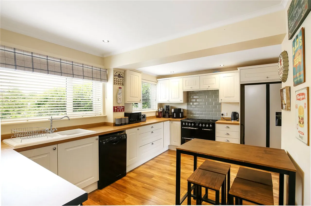 Bramshaw Close, Winchester, SO22, photo 8