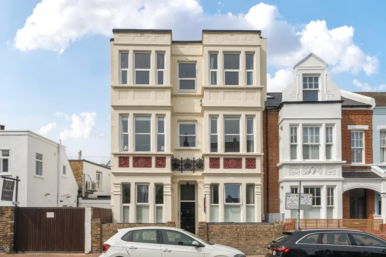 2 bed flat for sale — Chelverton Road, London, SW15