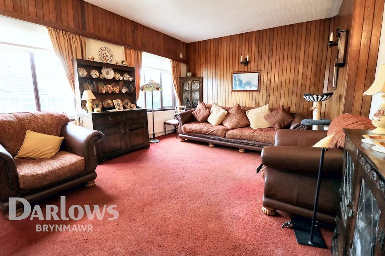 Highlands Road, Ebbw Vale, photo 3