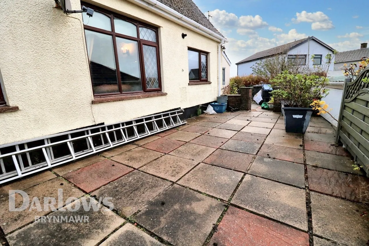 Highlands Road, Ebbw Vale, photo 15