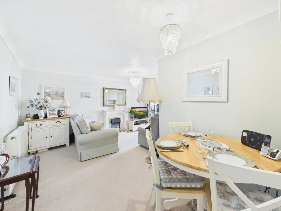 Kings Road, Horsham, photo 3