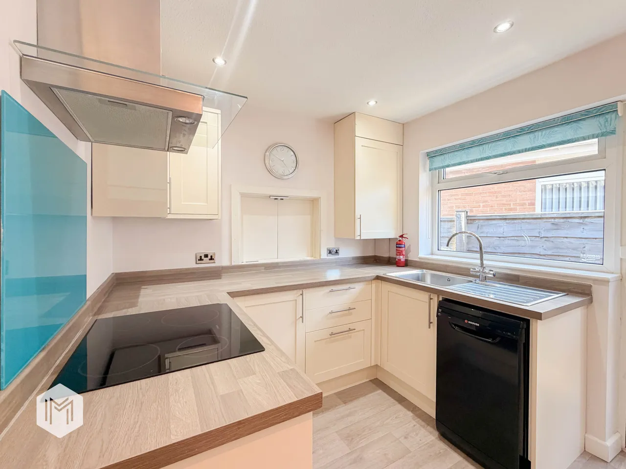 Langham Close, Bolton, BL1, photo 2