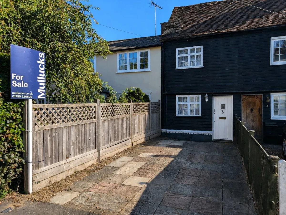 2 bed house for sale, with 2 bedrooms in Debden, Nr Saffron Walden, CB11