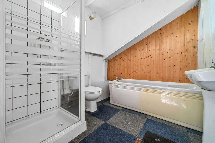 with 2 bedrooms in Debden, Nr Saffron Walden, CB11, photo 7