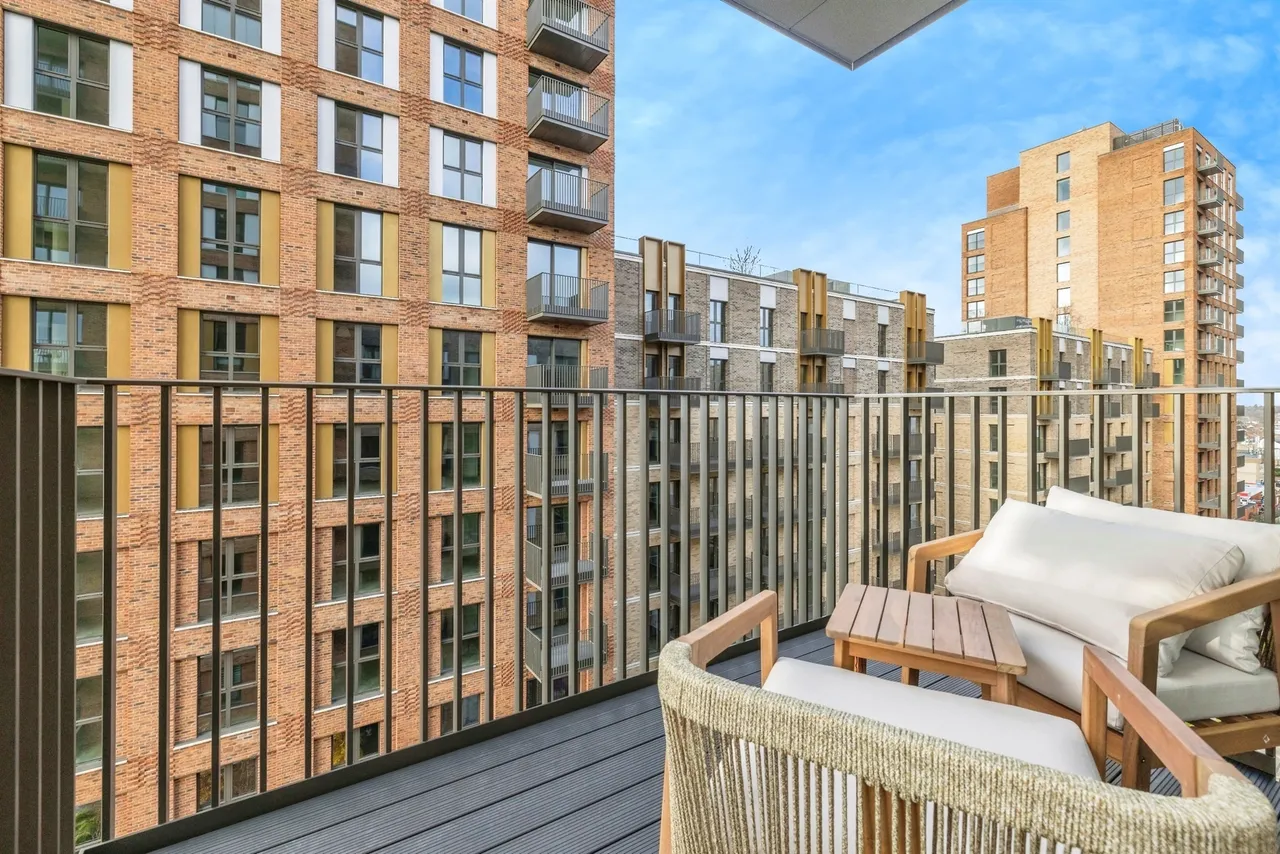 Union Court, The Exchange, WD24, photo 13