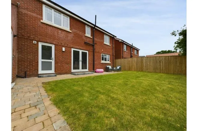 Doncaster Road, Doncaster, DN7, photo 33