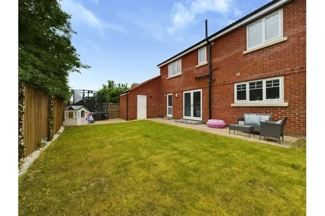 Doncaster Road, Doncaster, DN7, photo 30