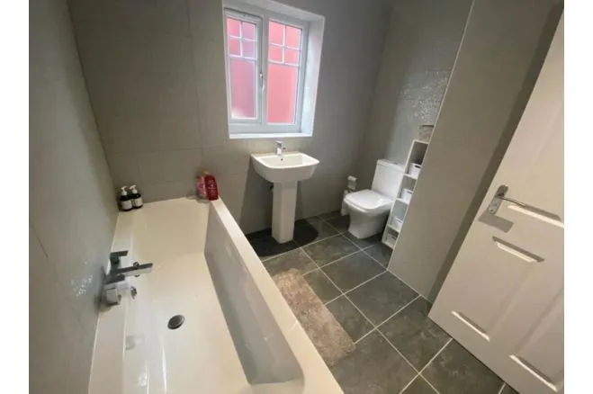 Doncaster Road, Doncaster, DN7, photo 28